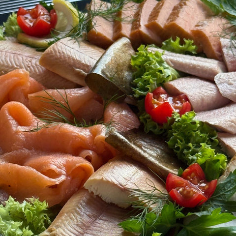 Fischplatte für 4 Personen - Räucherfisch-Auswahl
