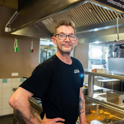 Dierk aus dem Team von Aal Hoffmann am Dümmer-See.