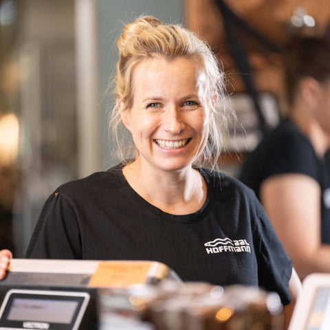 Jenny Hoffmann-Broer aus dem Team von Aal Hoffmann.